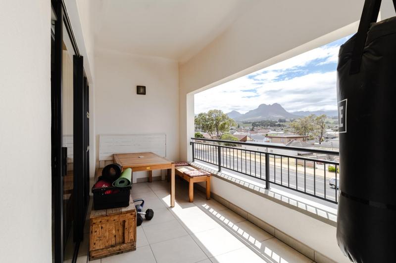 2 Bedroom Property for Sale in The Huntsman Western Cape